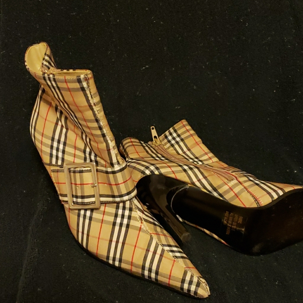 Sz 6 -Tan,Black Red combinatio Burberry Style Boot
